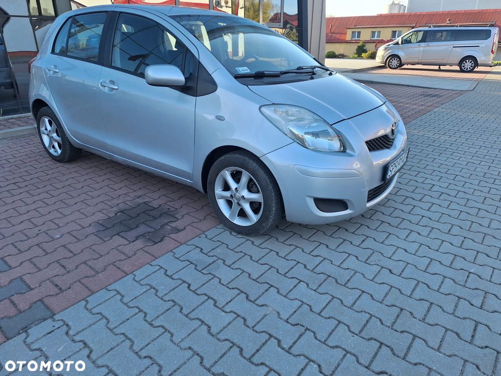 Toyota Yaris 1.0 Entry - 4