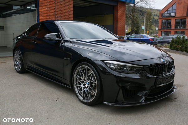 BMW M4 Coupe DKG Competition