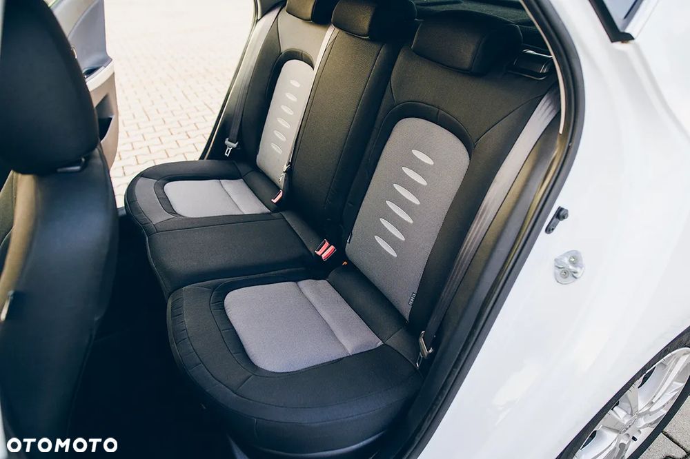 Kia Ceed - 18