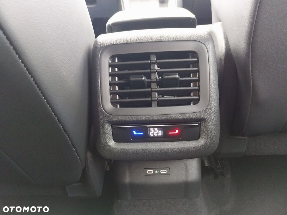 Volkswagen T-Roc - 20