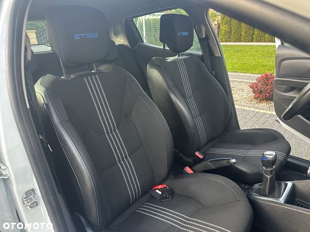 Renault Clio - 19