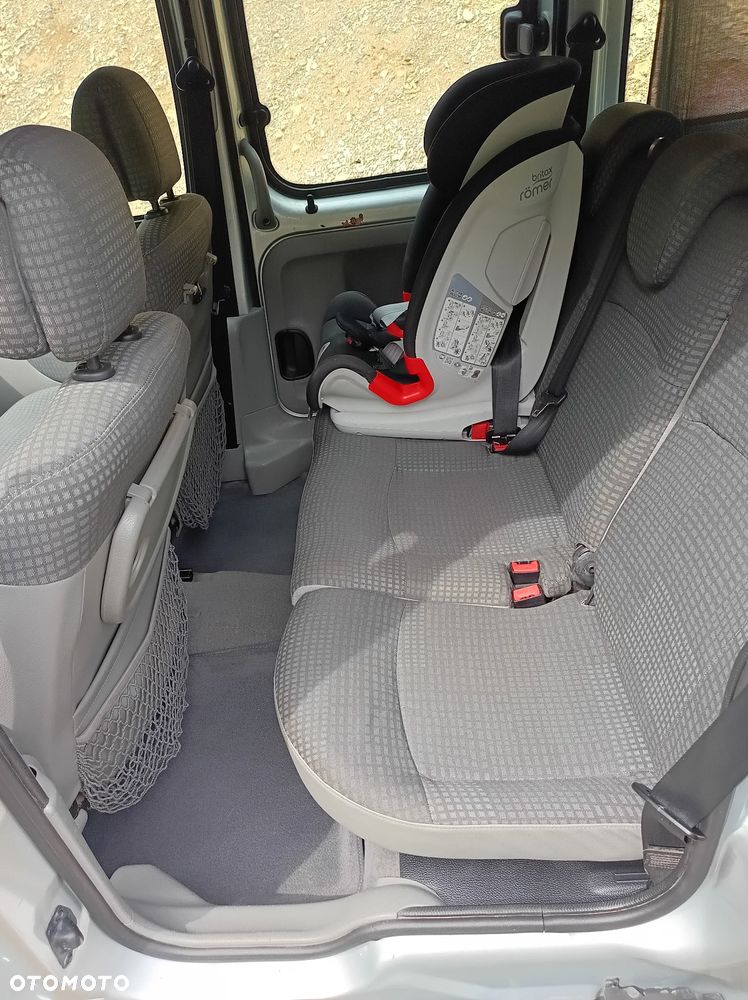 Renault Kangoo 4x4 1.6 16V - 17