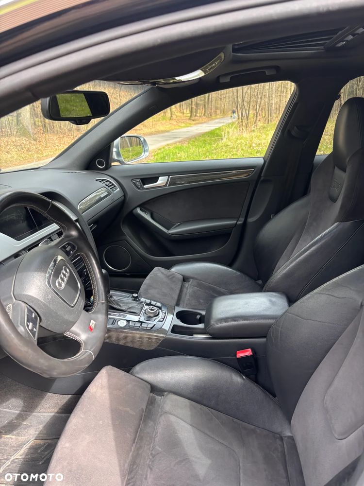 Audi S4 Limousine - 24