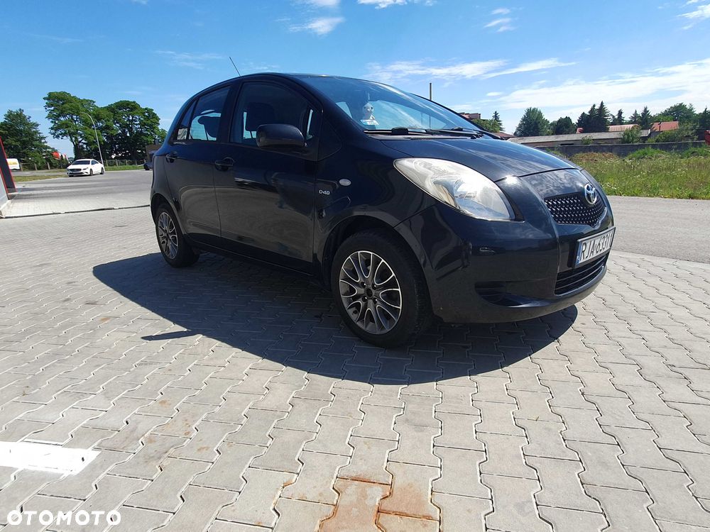 Toyota Yaris - 8