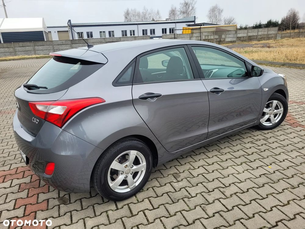 Hyundai i30 1.4 Classic - 10