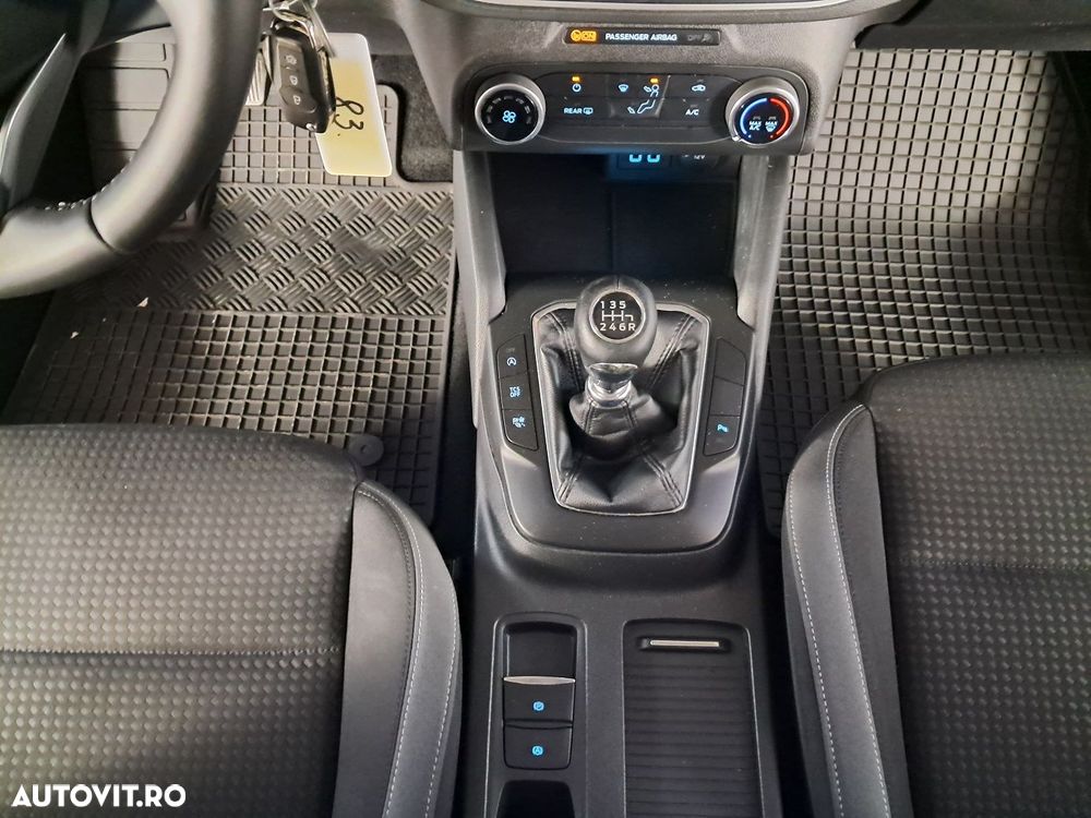 Ford Focus - 17