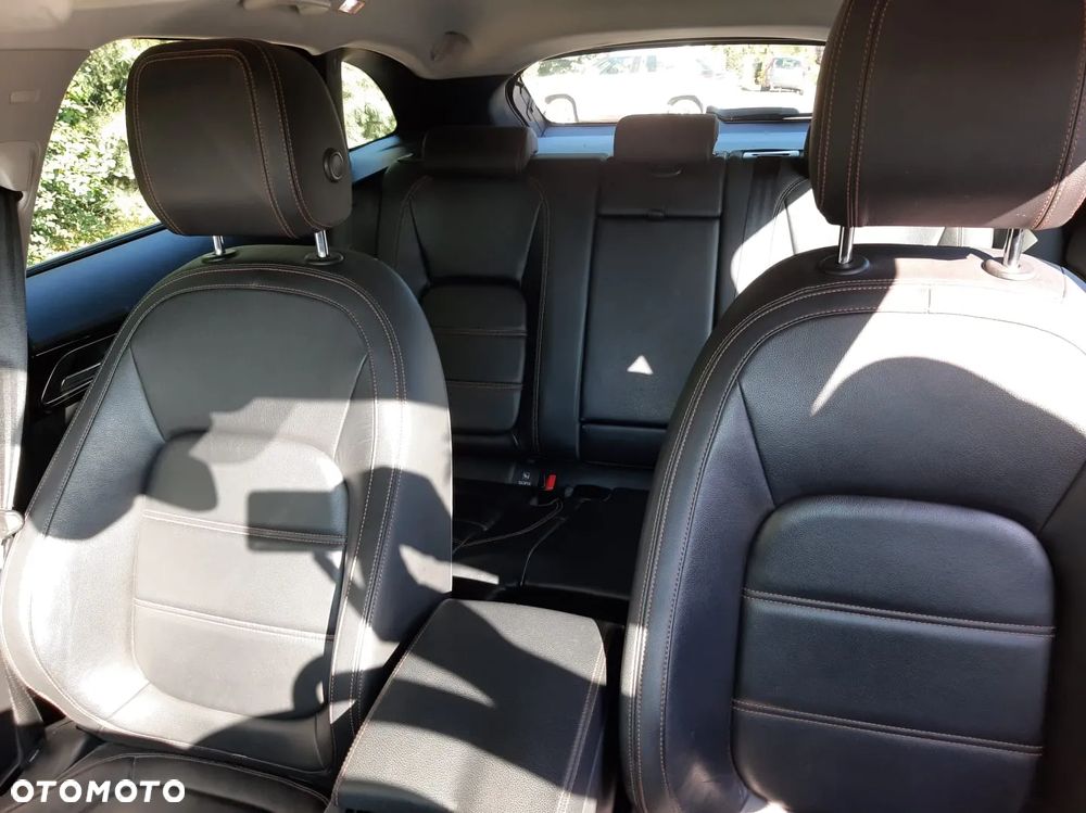 Jaguar F-Pace - 19