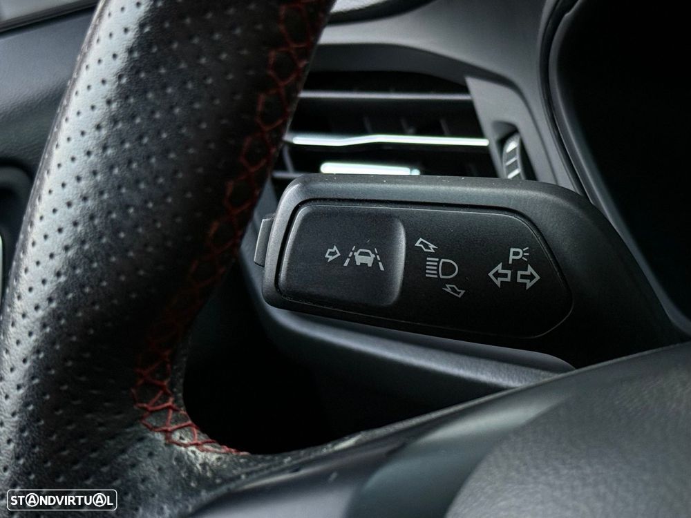 Ford Focus SW 1.0 EcoBoost ST-Line - 12