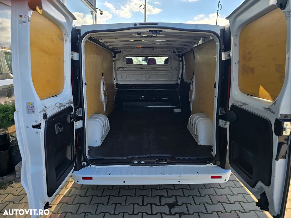 Renault Trafic - 15