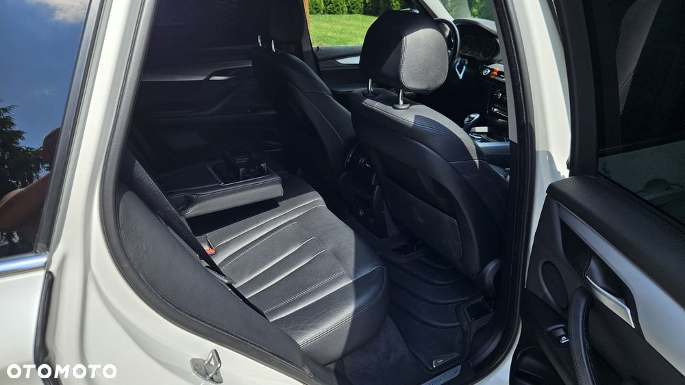 BMW X5 xDrive25d - 11