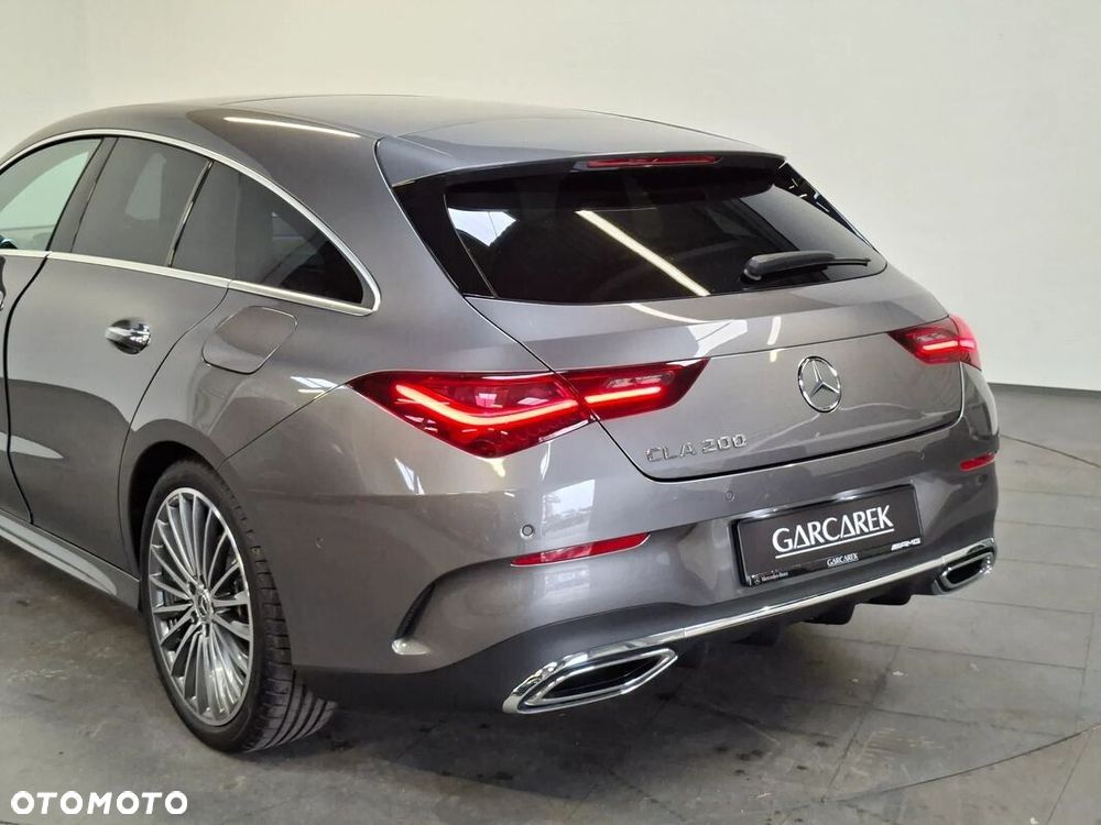 Mercedes-Benz CLA 200 AMG Line 7G-DCT - 14