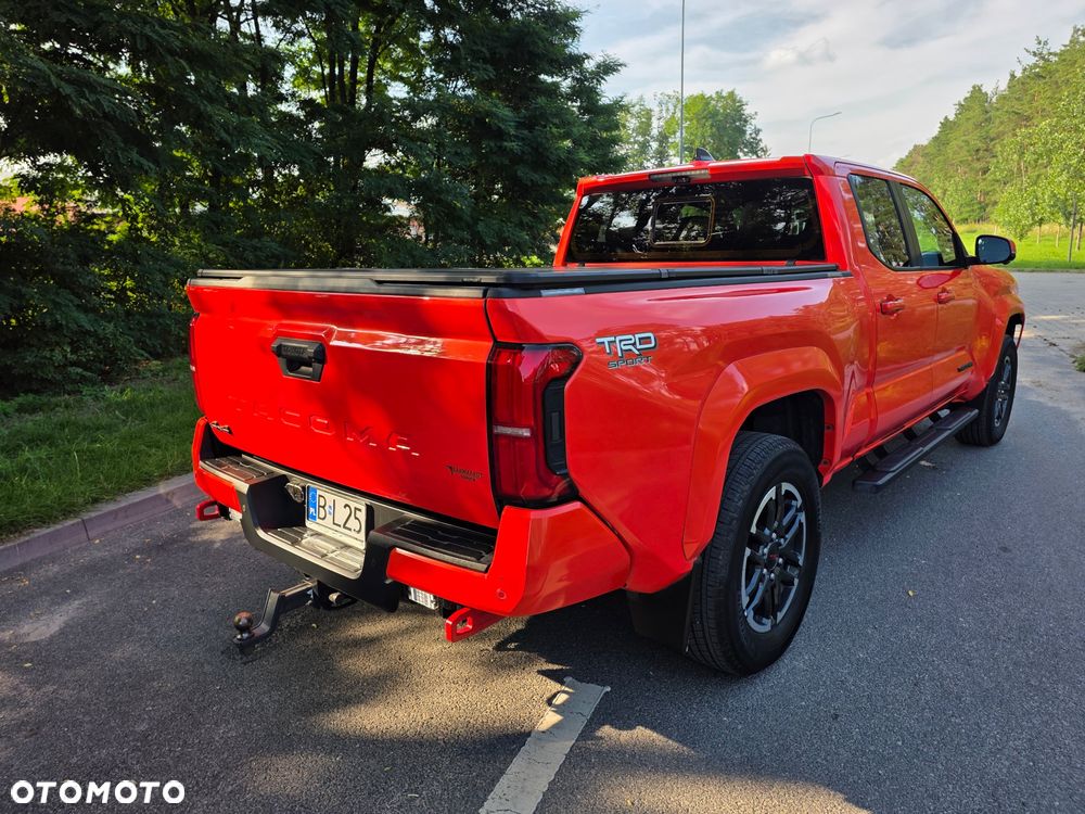 Toyota Tacoma - 24