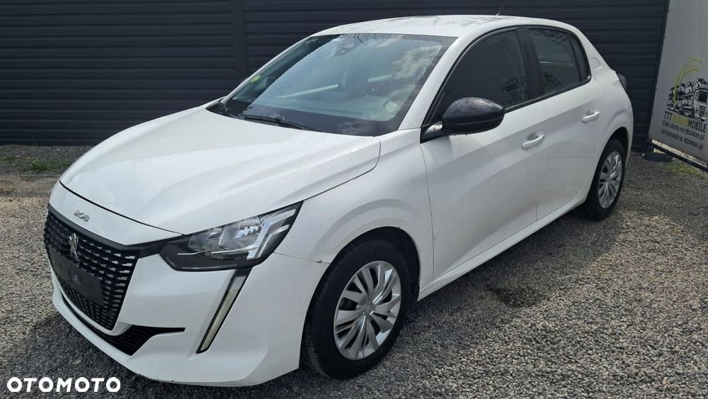 Peugeot 208 - 3