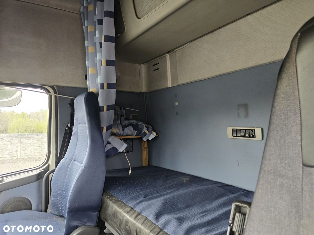 Volvo FH 440 6x2 - 3