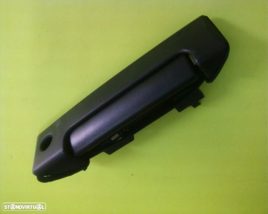 puxador porta lateral toyota hiace lh102 (novo) - 1