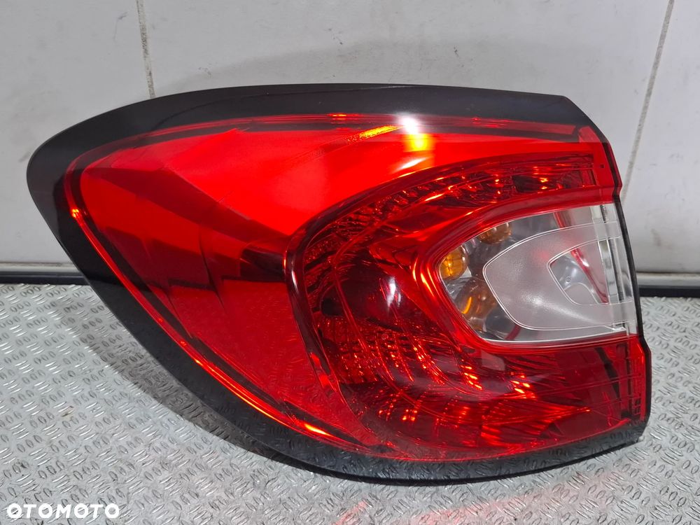 Lampa lewy tył Renault Captur 2015 rok nr 265557367R - 1