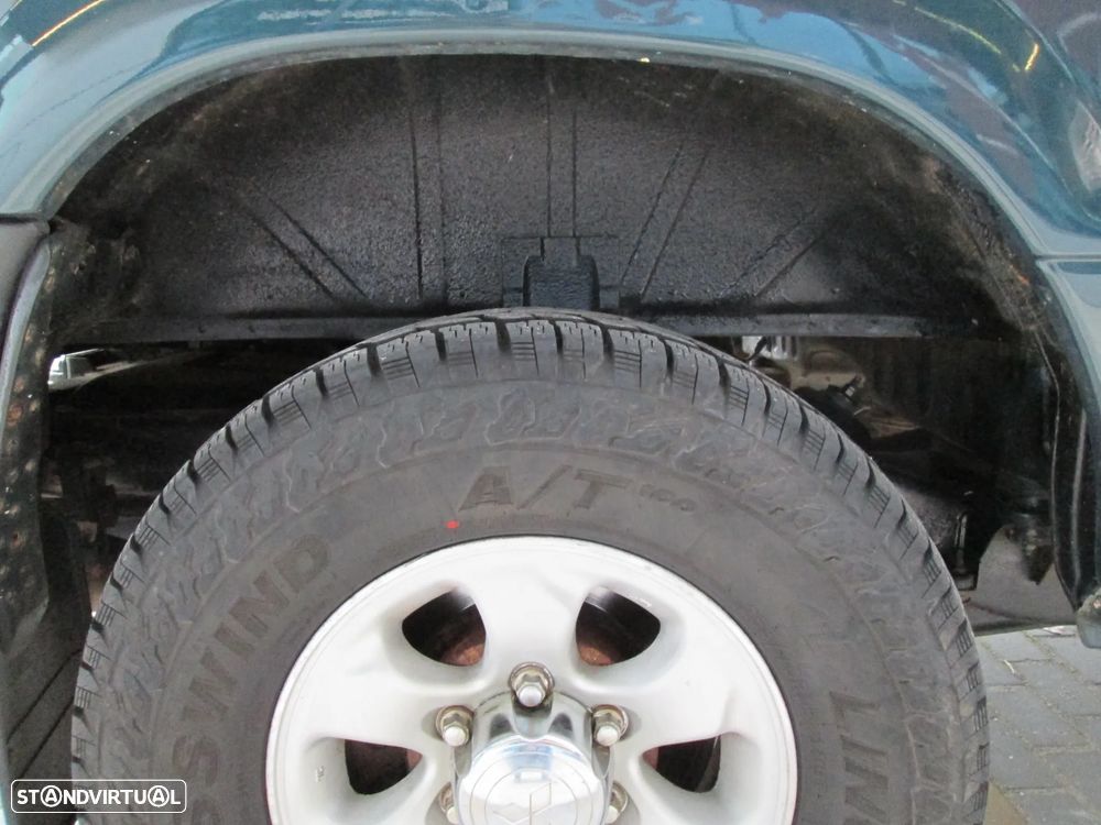 Mitsubishi Pajero - 15