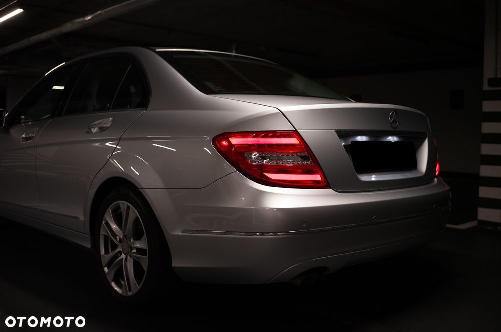 Mercedes-Benz Klasa C 180 7G-TRONIC - 7