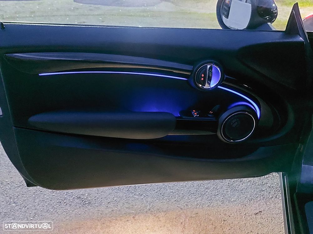 MINI 3 Portas Cooper S Aut. - 23