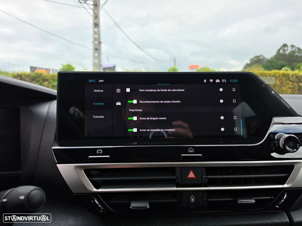 Citroën C4 1.2 PureTech Shine Pack EAT8 - 26