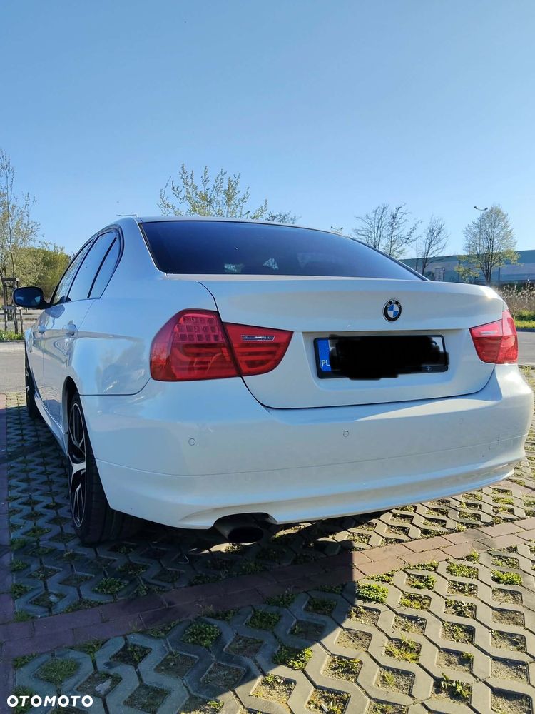 BMW Seria 3 318d - 4