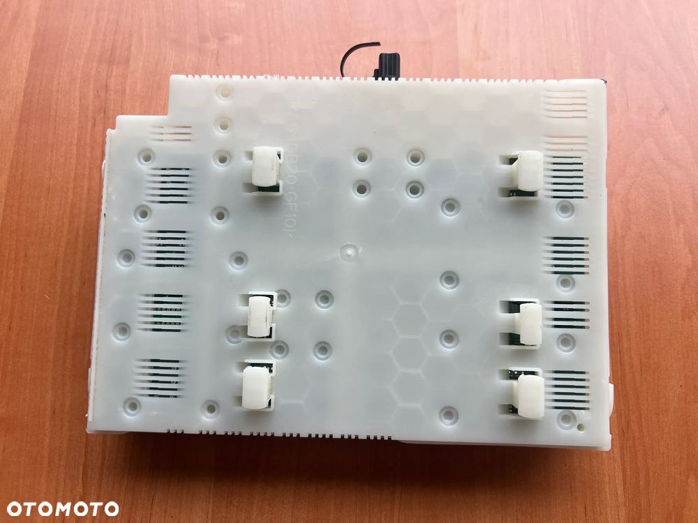 STEROWNIK MODUŁ SKRZYNKA BEZPIECZNIKÓW BSI VOLVO V60 BG9T14C256GA - 4