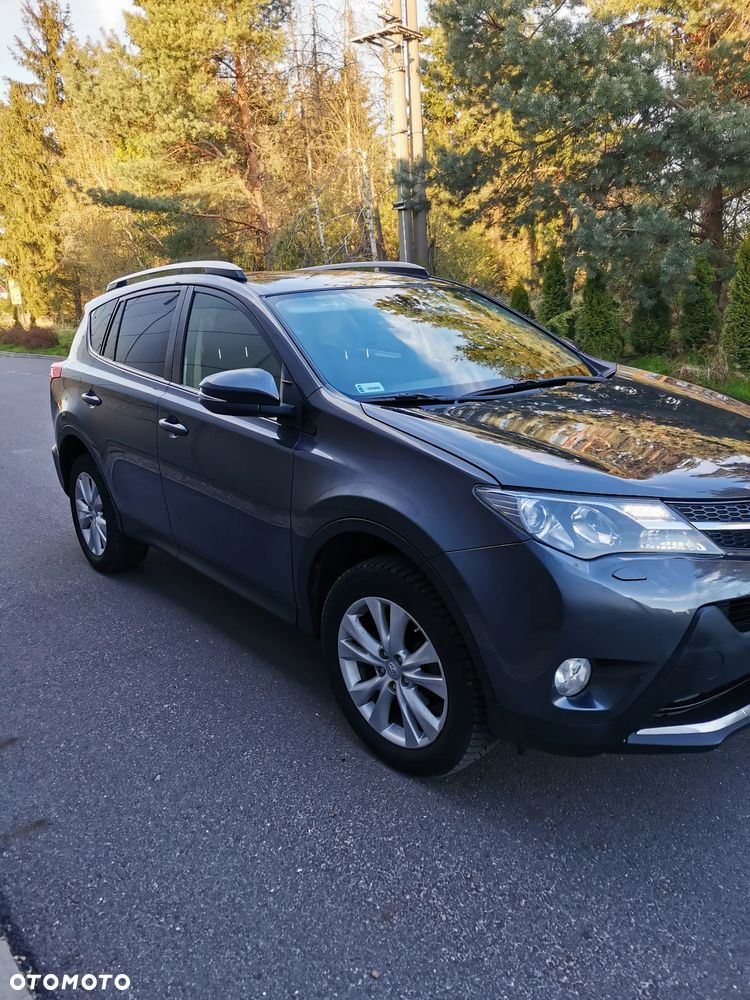 Toyota RAV4 2.2 D-4D Premium - 9