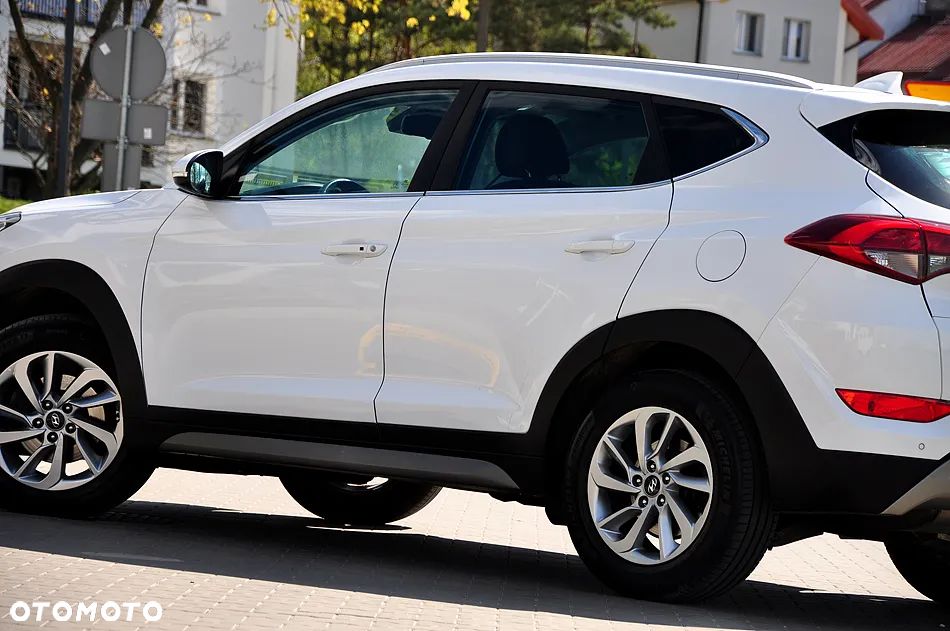 Hyundai Tucson 2.0 CRDI BlueDrive GO Plus 2WD - 12