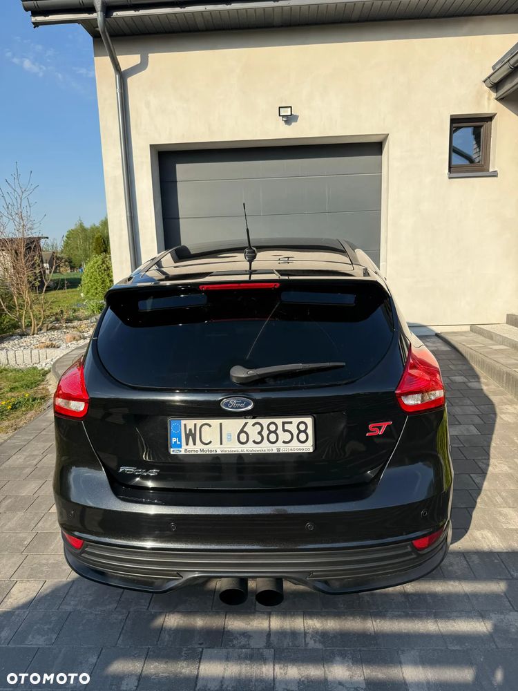 Ford Focus 2.0 EcoBoost ST - 4