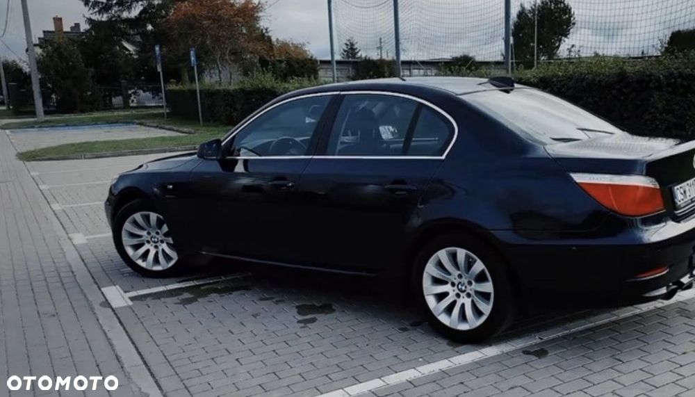BMW Seria 5 520i - 7