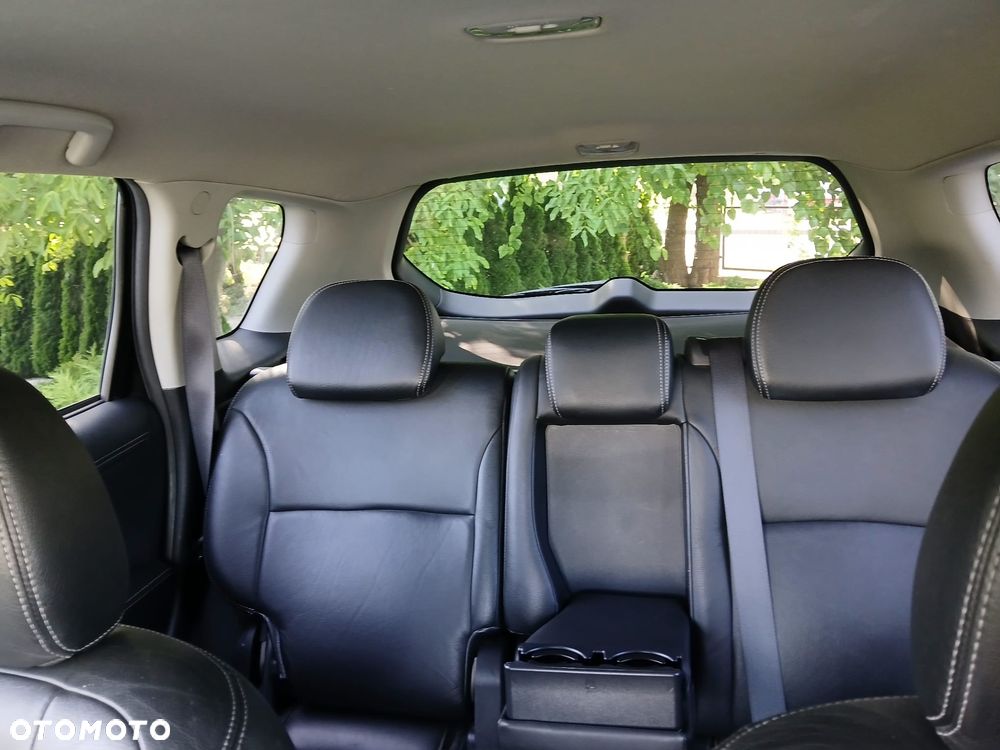 Mitsubishi Outlander - 4