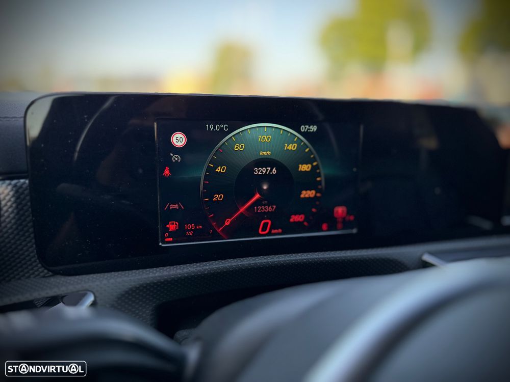 Mercedes-Benz CLA 180 d 8G-DCT Progressive - 12