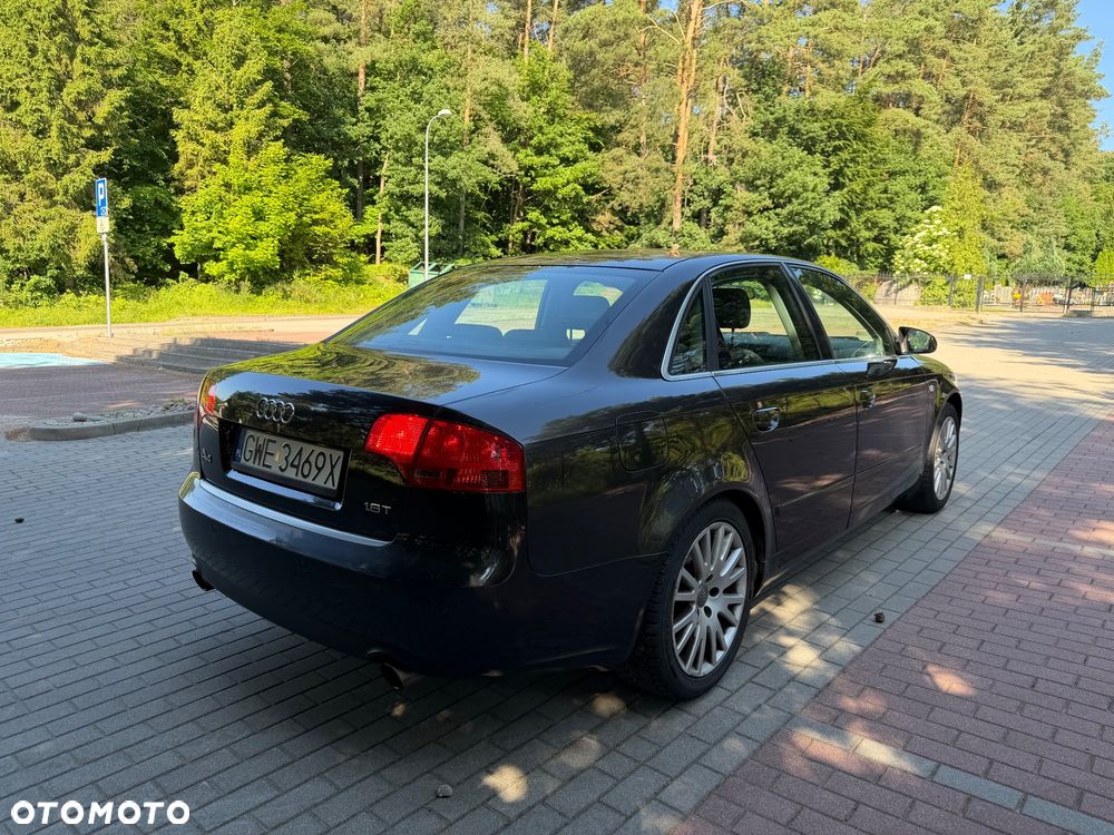 Audi A4 Limousine - 29