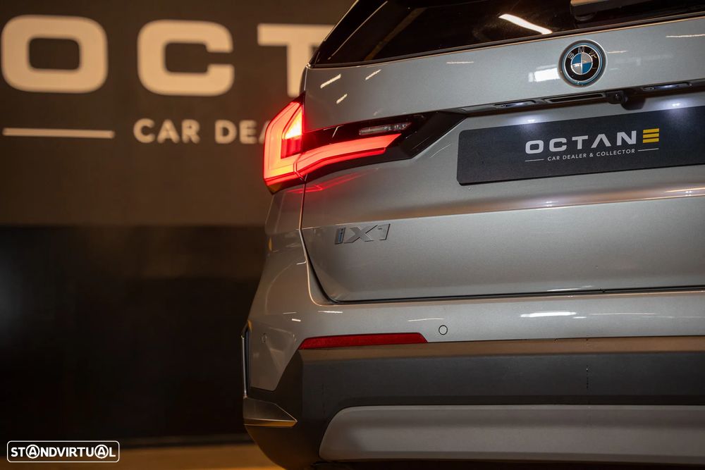BMW iX1 xDrive30 xLine - 10