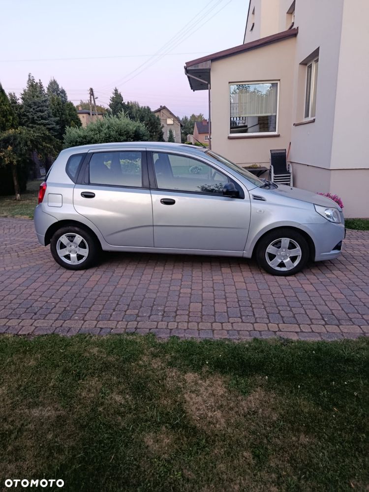 Chevrolet Aveo - 2