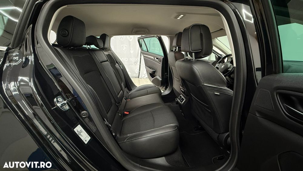 Renault Megane ENERGY dCi 130 BOSE EDITION - 18