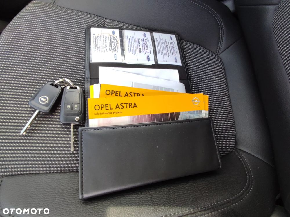 Opel Astra - 35