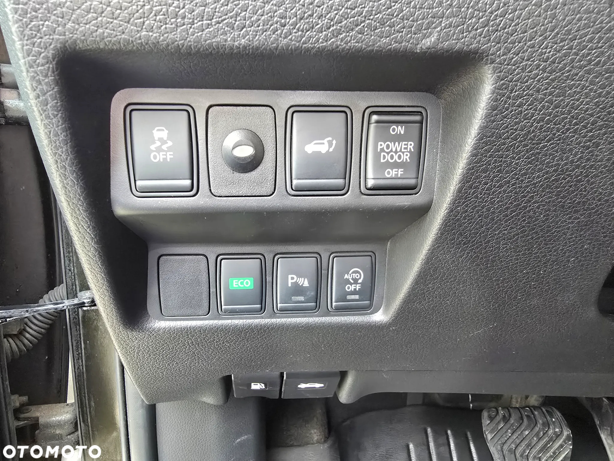 Nissan X-Trail 2.0 dCi Tekna 4WD Xtronic - 14