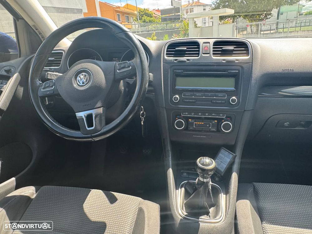 VW Golf 1.6 TDi Confortline - 4