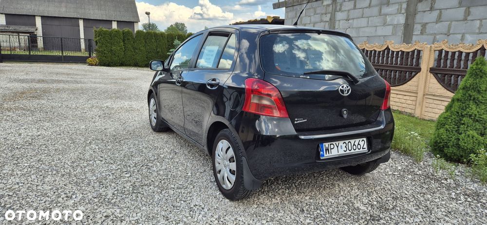 Toyota Yaris - 3