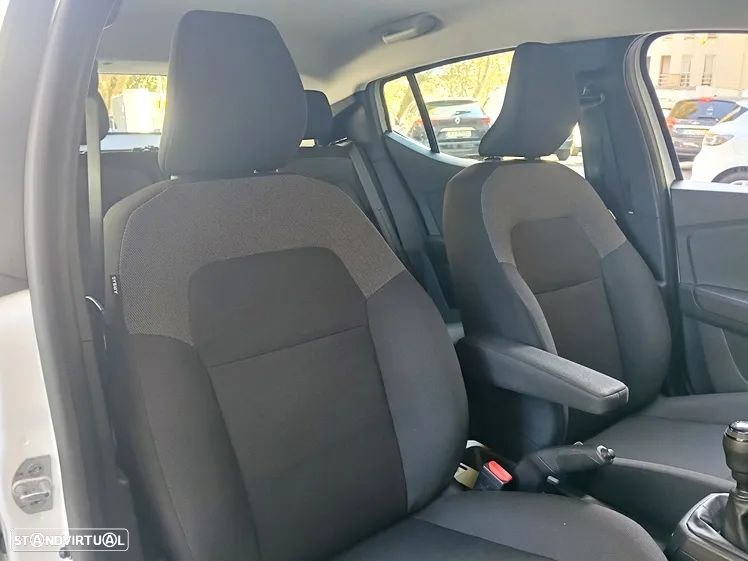 Dacia Sandero 1.0 SCe Essential - 41