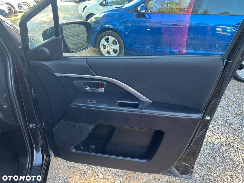 Mazda 5 - 17