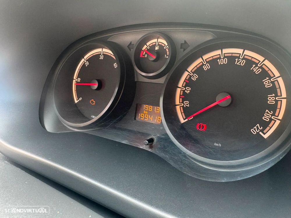 Opel Corsa 1.3 CDTi - 10
