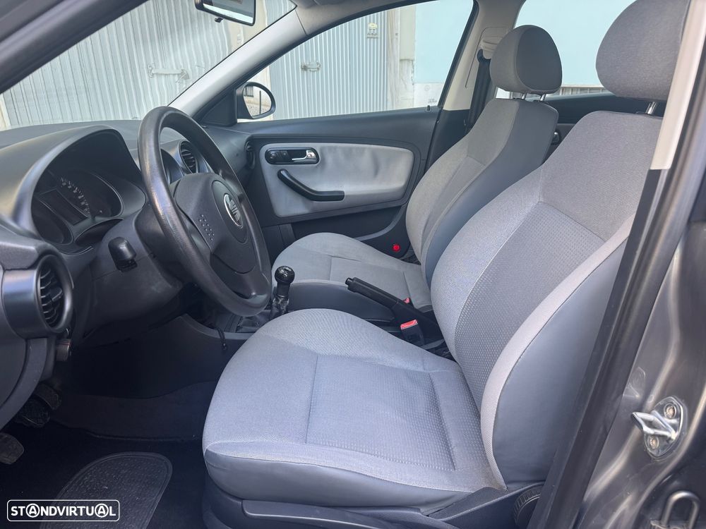 SEAT Ibiza 1.2 12V Reference - 7