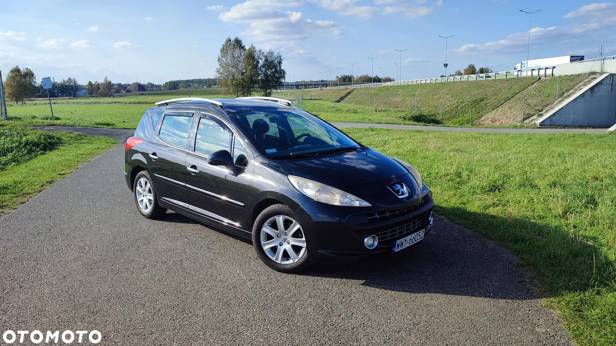 Peugeot 207 1.6 HDi Trendy - 32