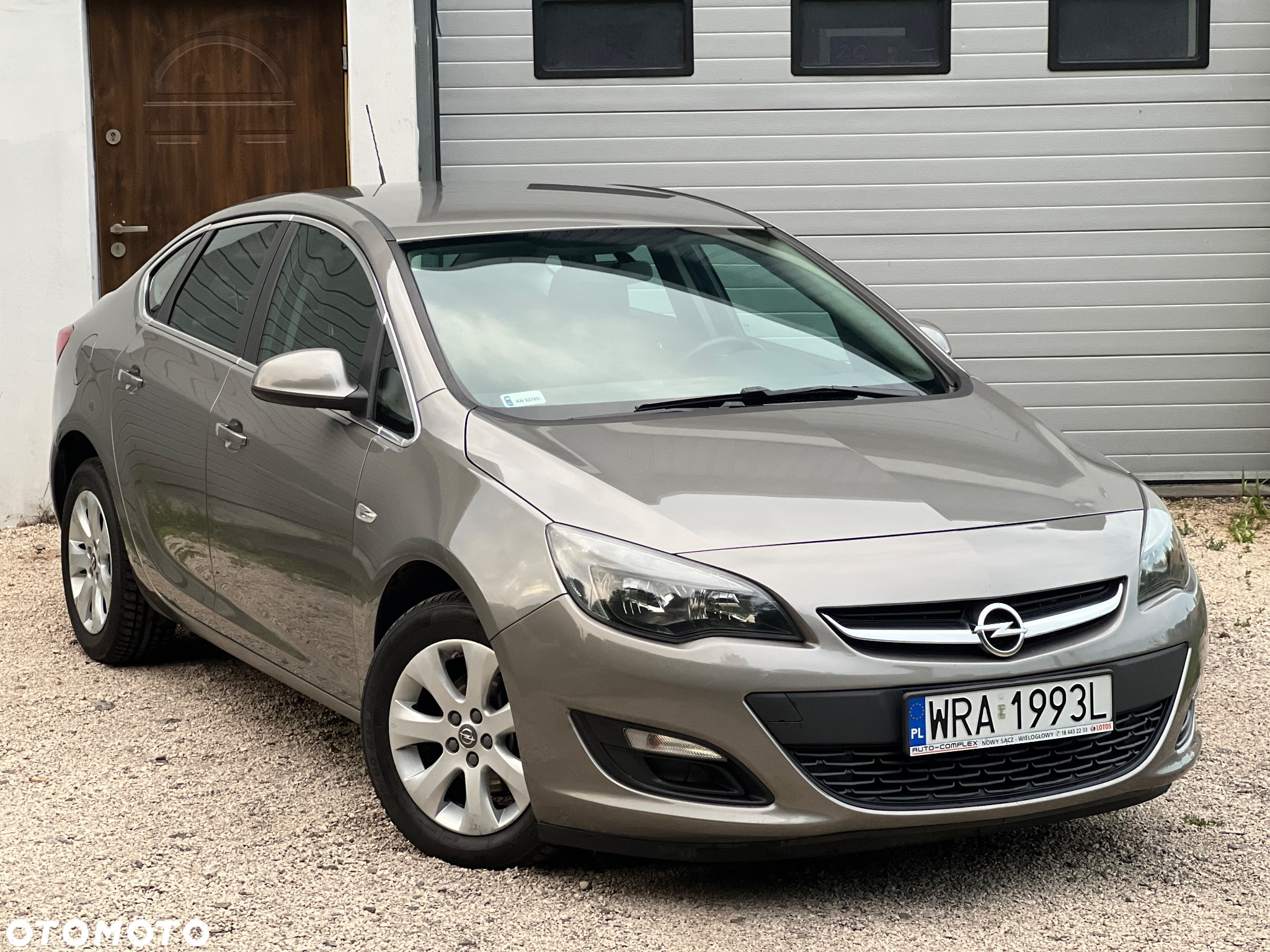 Opel Astra IV 1.4 T Business S&S - 2