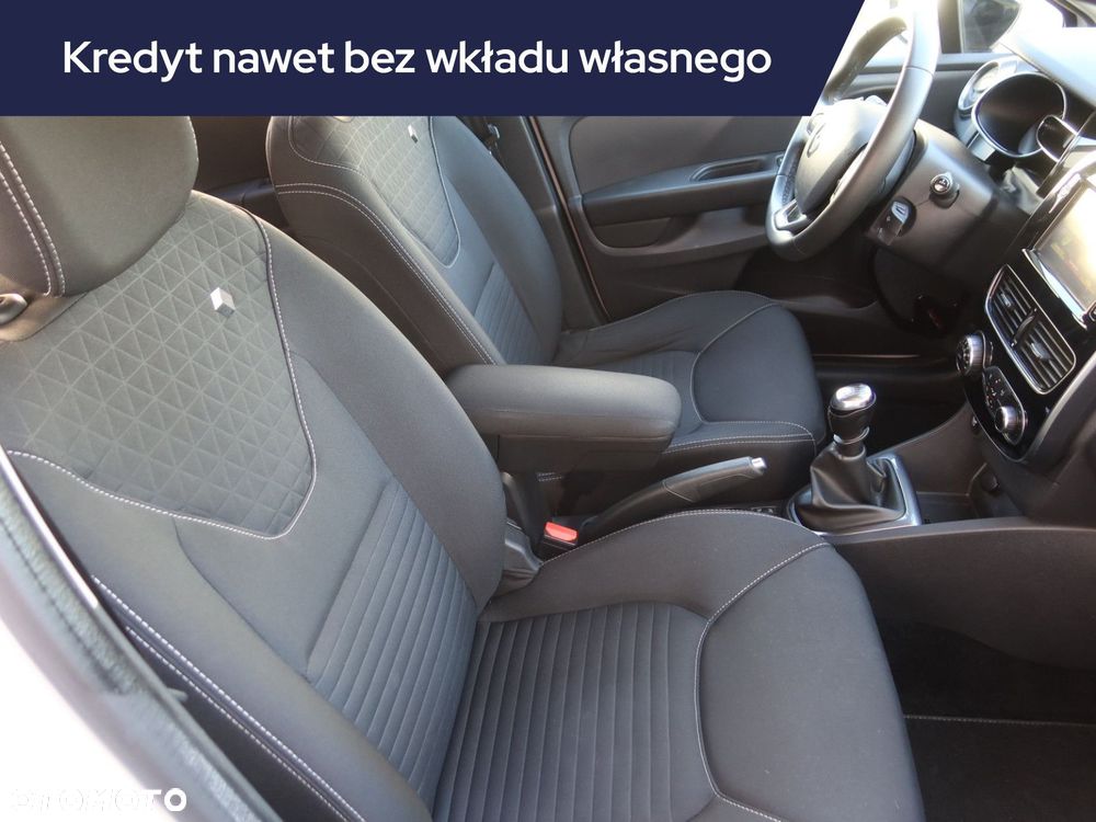 Renault Clio - 11
