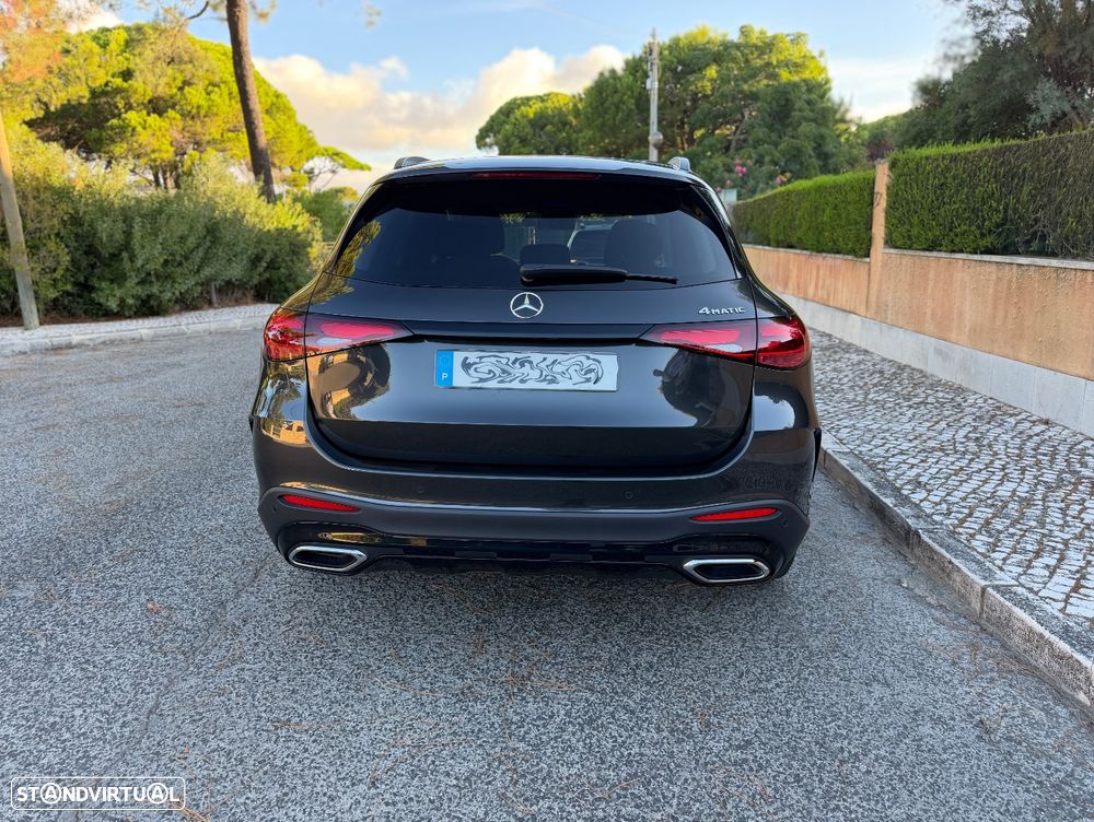 Mercedes-Benz GLC 300 de 4Matic — fotografia 3