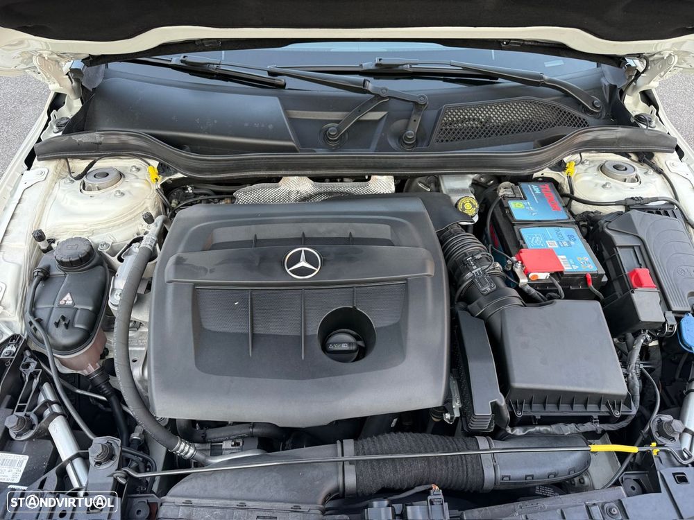 Mercedes-Benz GLA 180 d Urban — fotografia 18