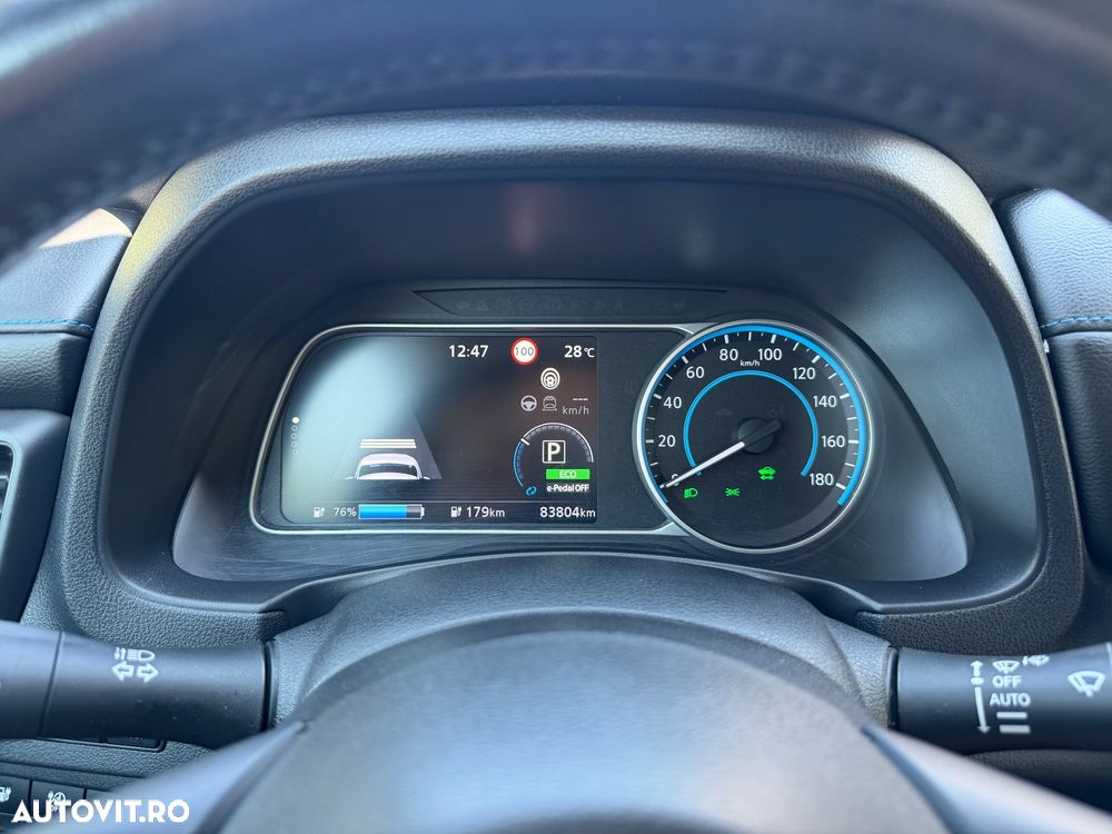 Nissan LEAF - 12